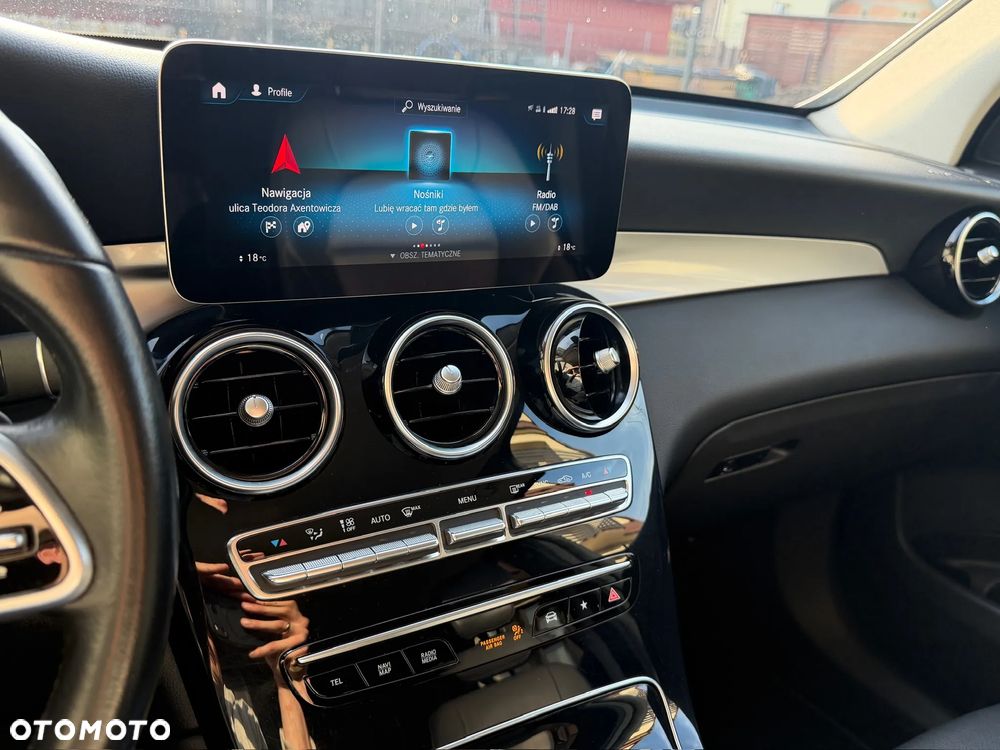 Mercedes-Benz GLC 250 4Matic 9G-TRONIC Exclusive - 13