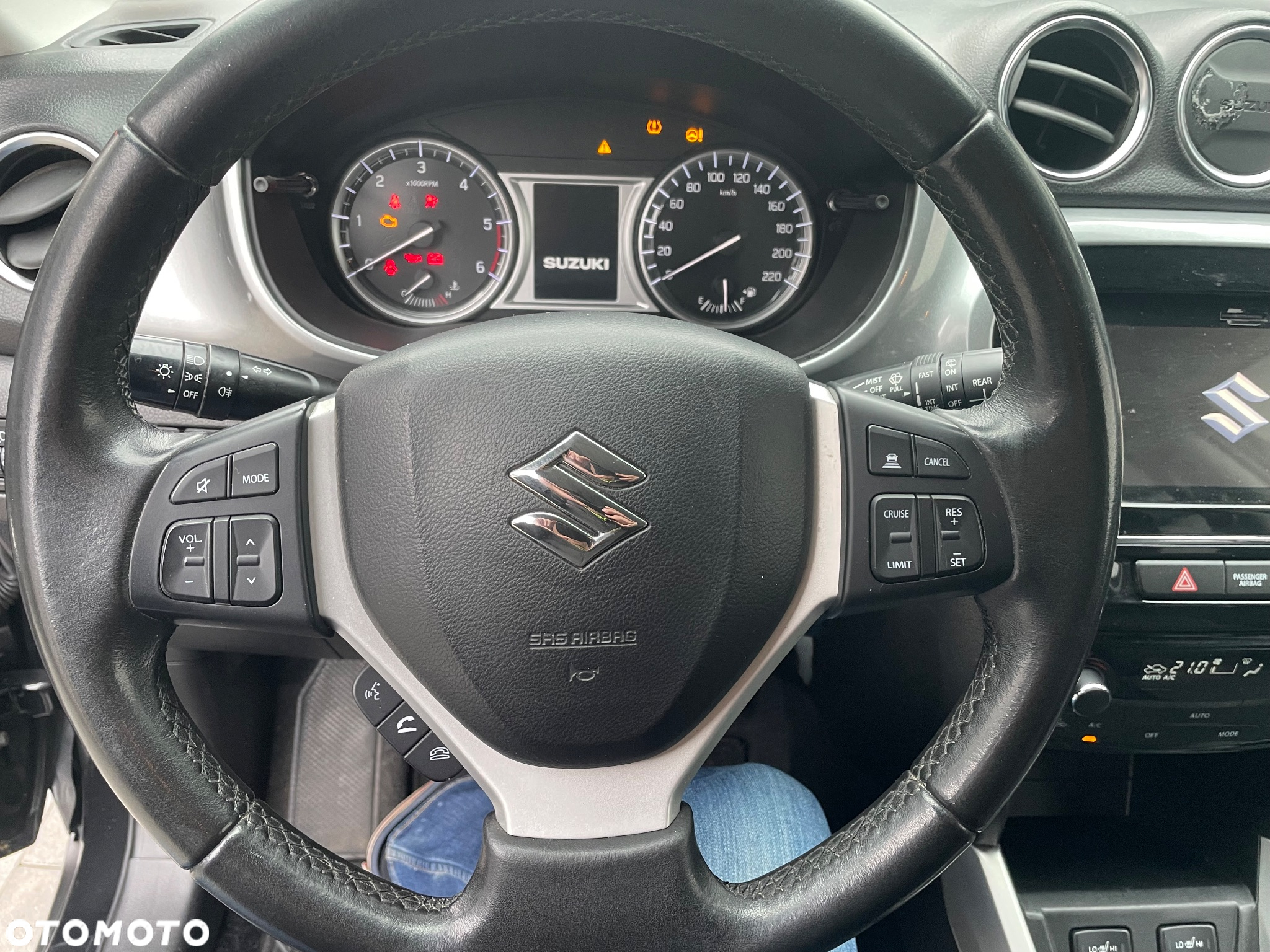 Suzuki Vitara 1.6 DDiS (4x4) Allgrip Comfort+ - 12