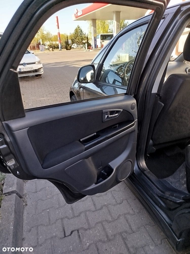 Suzuki SX4 1.6 Comfort - 11