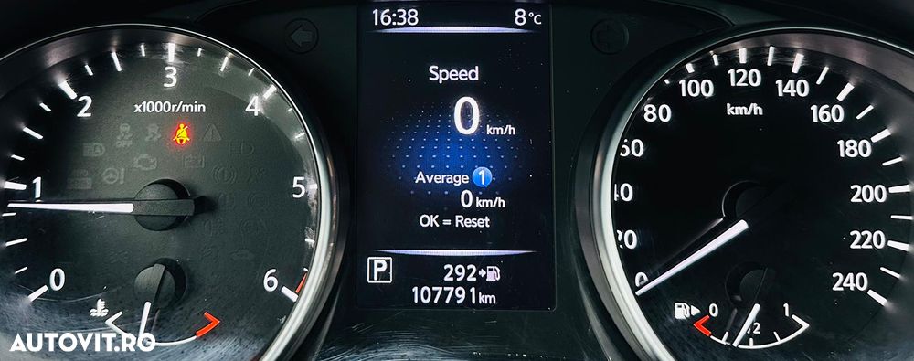 Nissan Qashqai 1.6 DCI Xtronic N-Connecta - 30