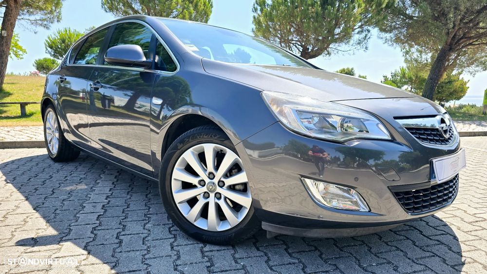 Opel Astra 1.7 CDTI Cosmo - 11