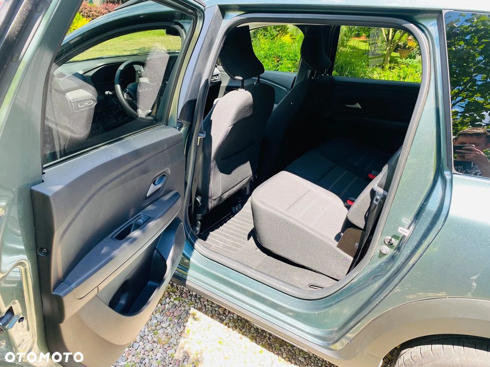 Dacia Jogger 1.6 Full Hybrid 140 Expression MMT - 17
