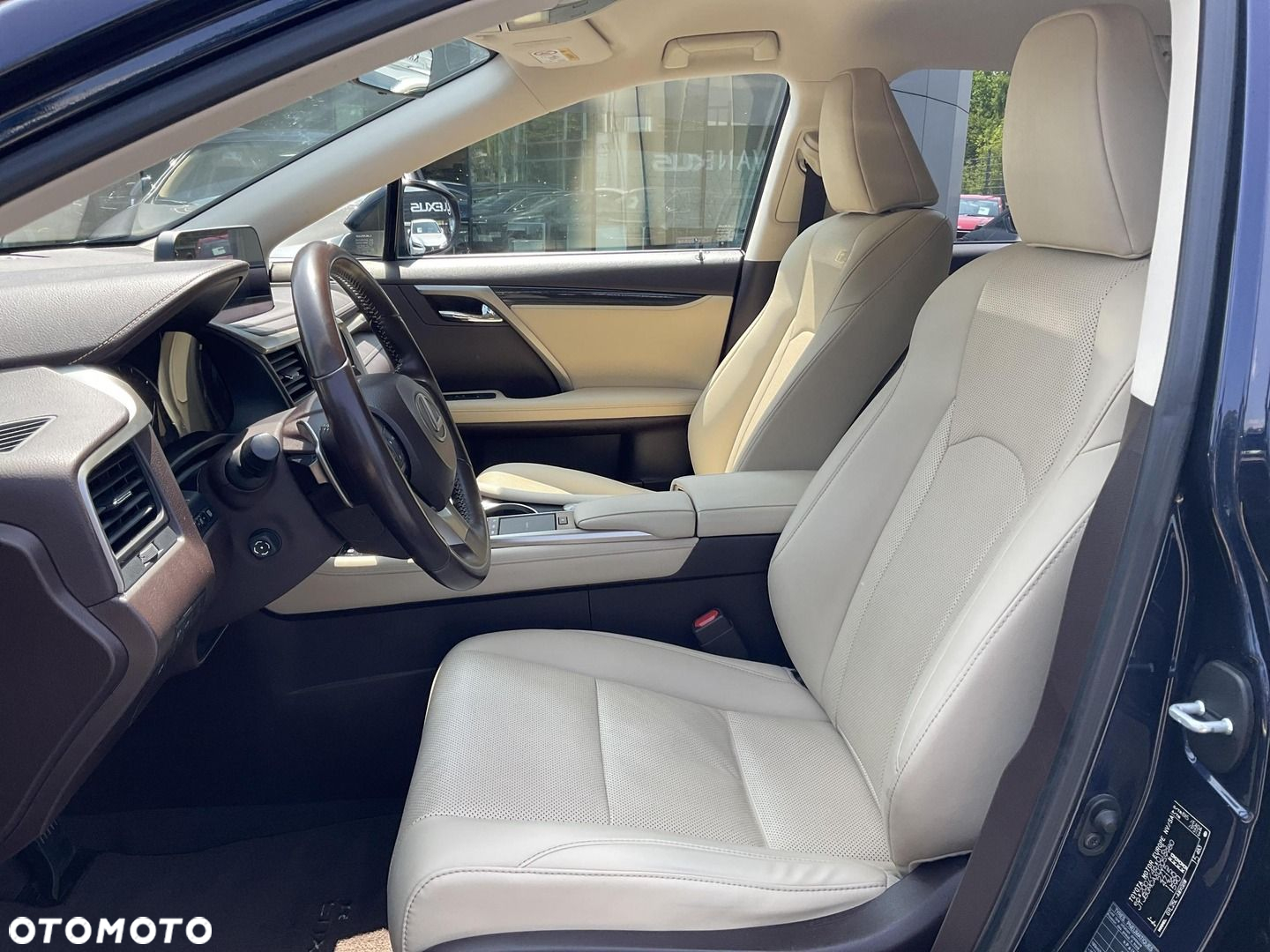 Lexus RX 450h Business Edition - 13