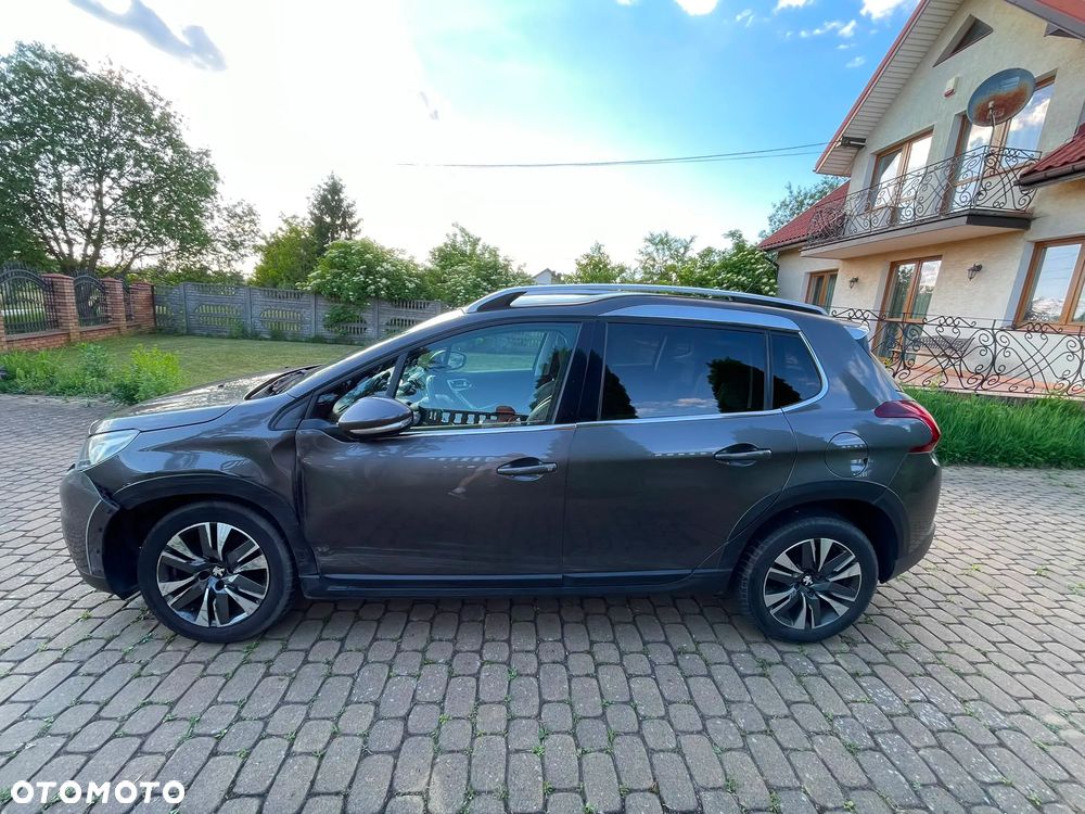 Peugeot 2008 - 8
