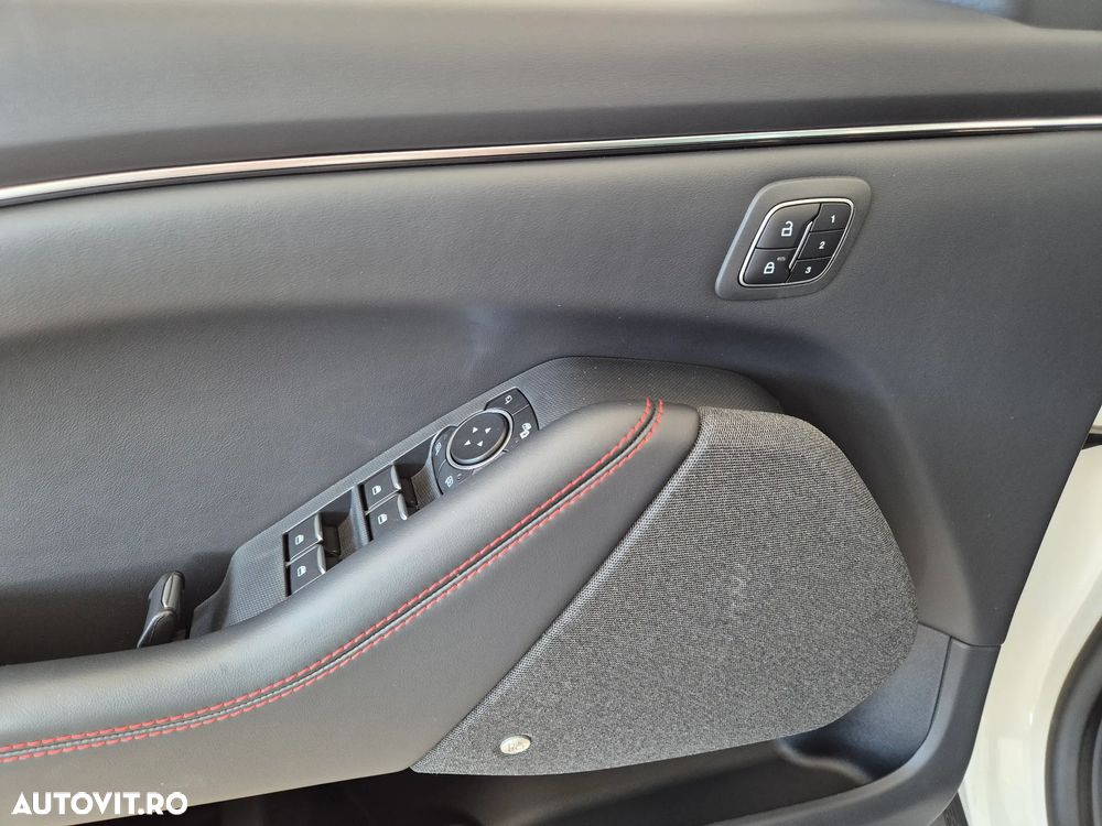 Ford Mustang Mach-E AWD 276 kW Premium - 18