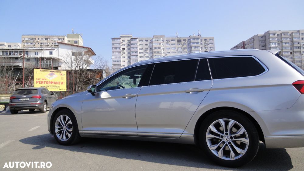 Volkswagen Passat 2.0 TDI (BlueMotion Technology) Highline - 24