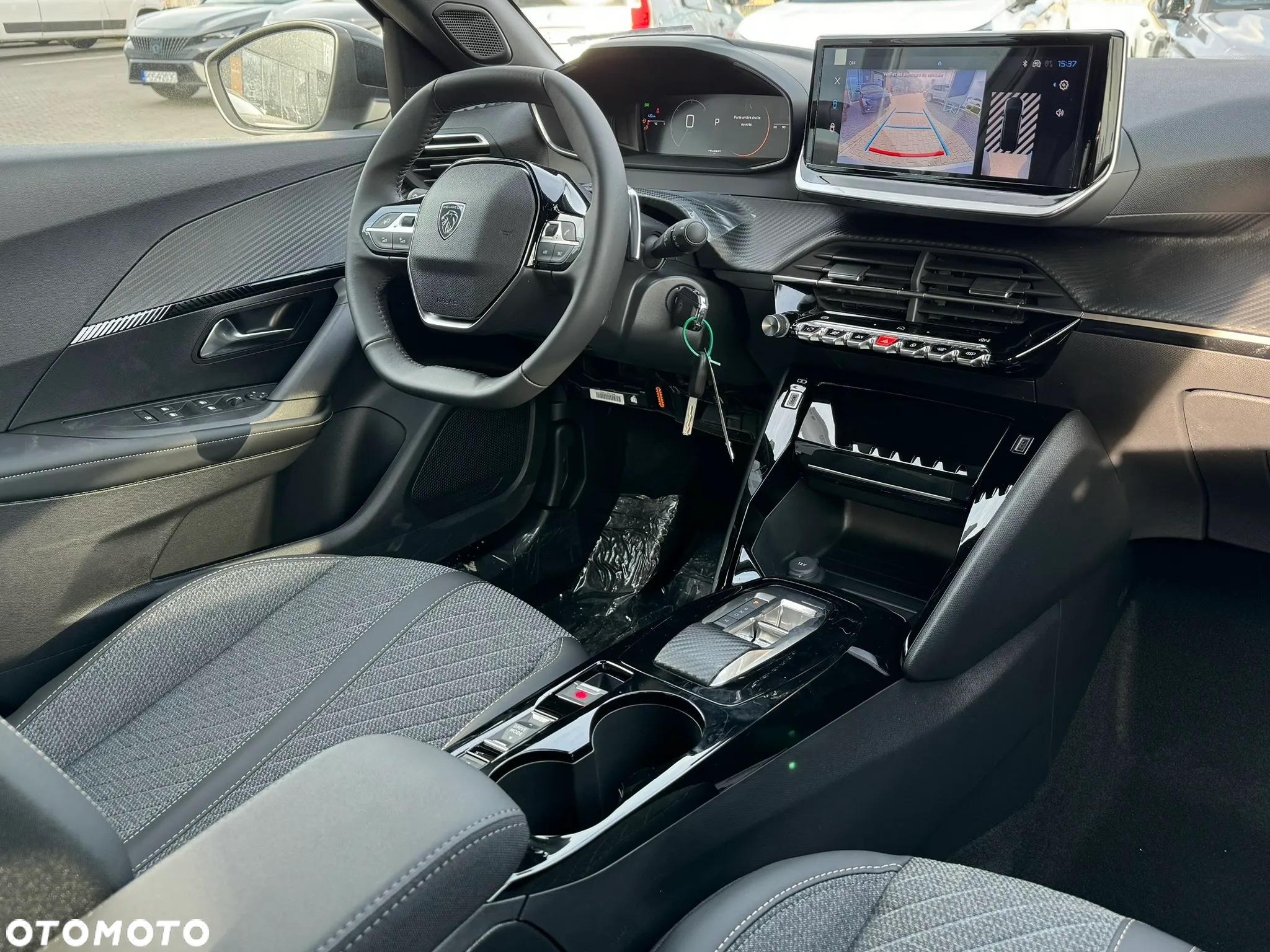 Peugeot 2008 PureTech mHEV Allure e-DCS6 - 11