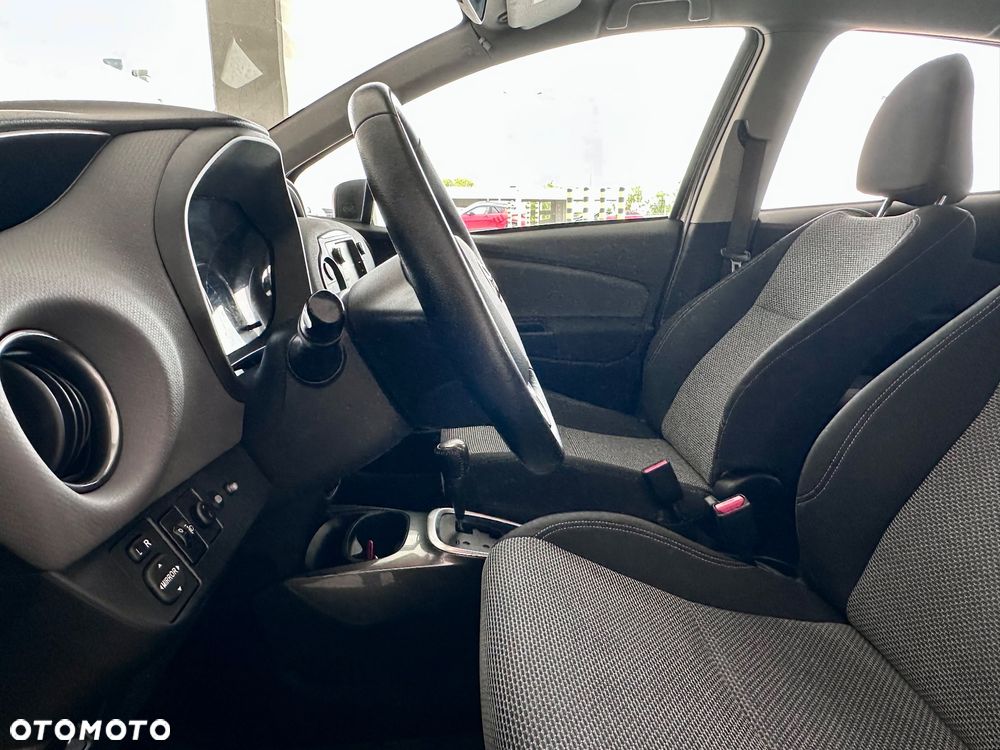 Toyota Yaris Hybrid 100 Premium EU6 - 14