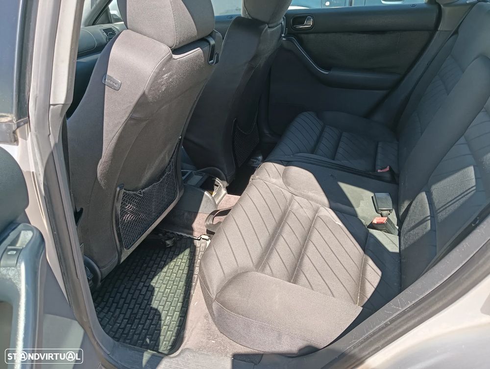 Audi A3 1.9 TDI Attraction - 6