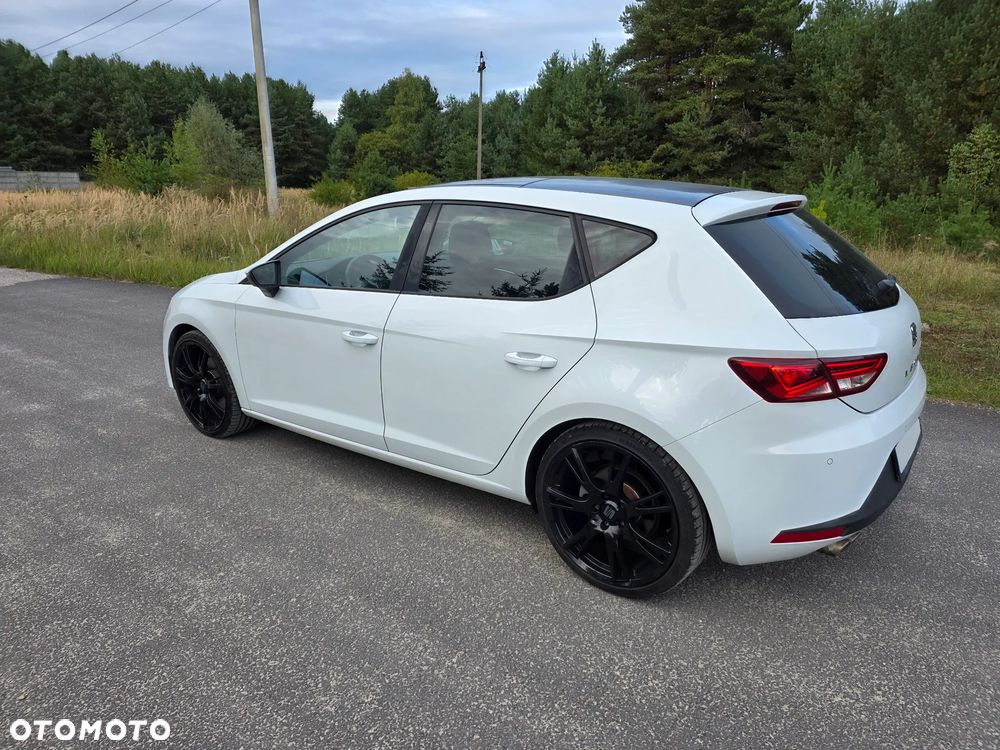 Seat Leon ver-2-0-tdi-fr-black-s-s - 5