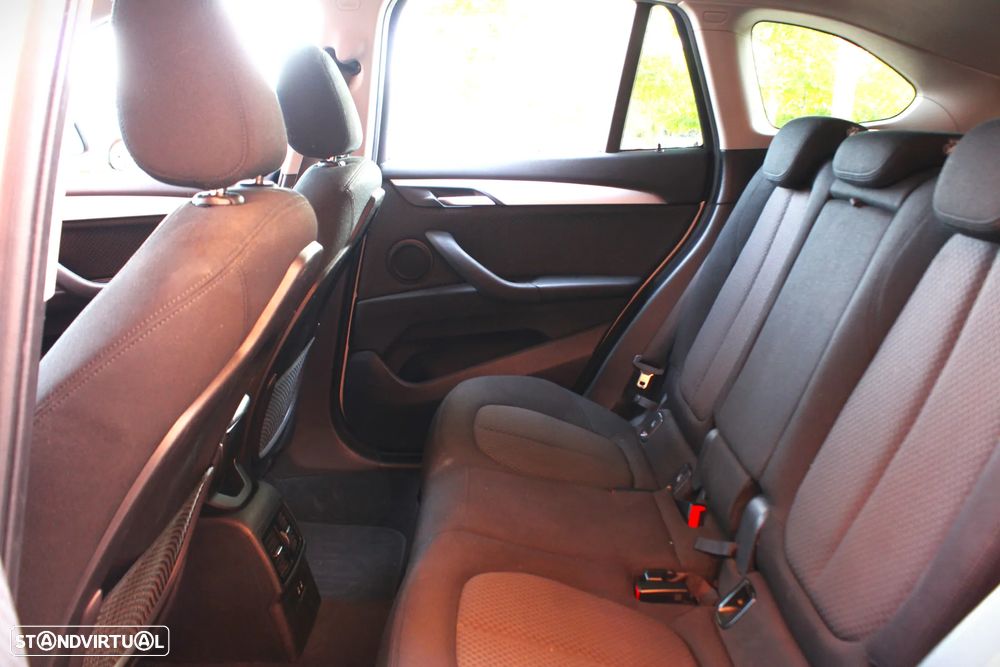 BMW X1 16 d sDrive Auto - 33