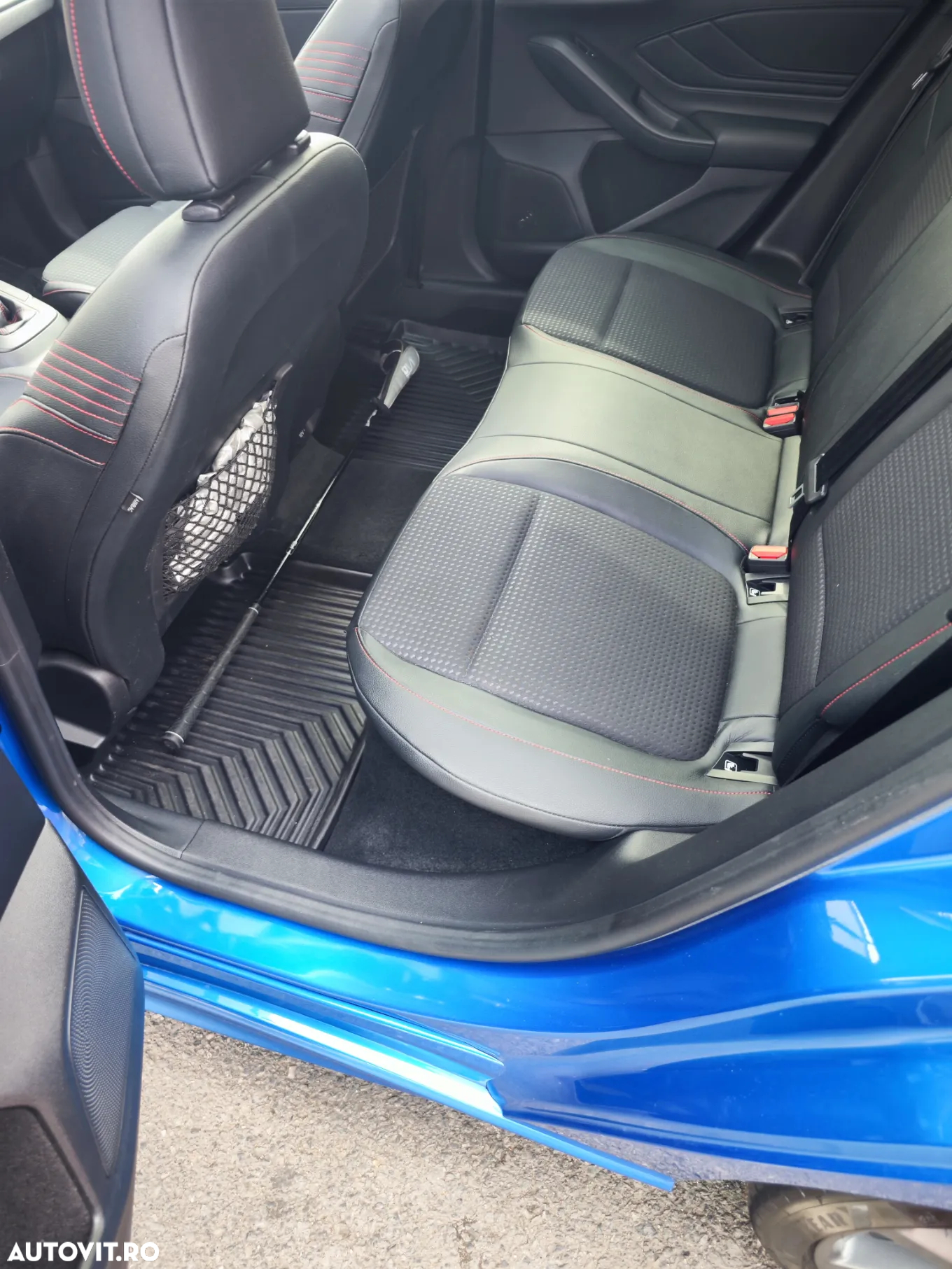 Ford Focus 2.0 EcoBlue ST-Line - 9