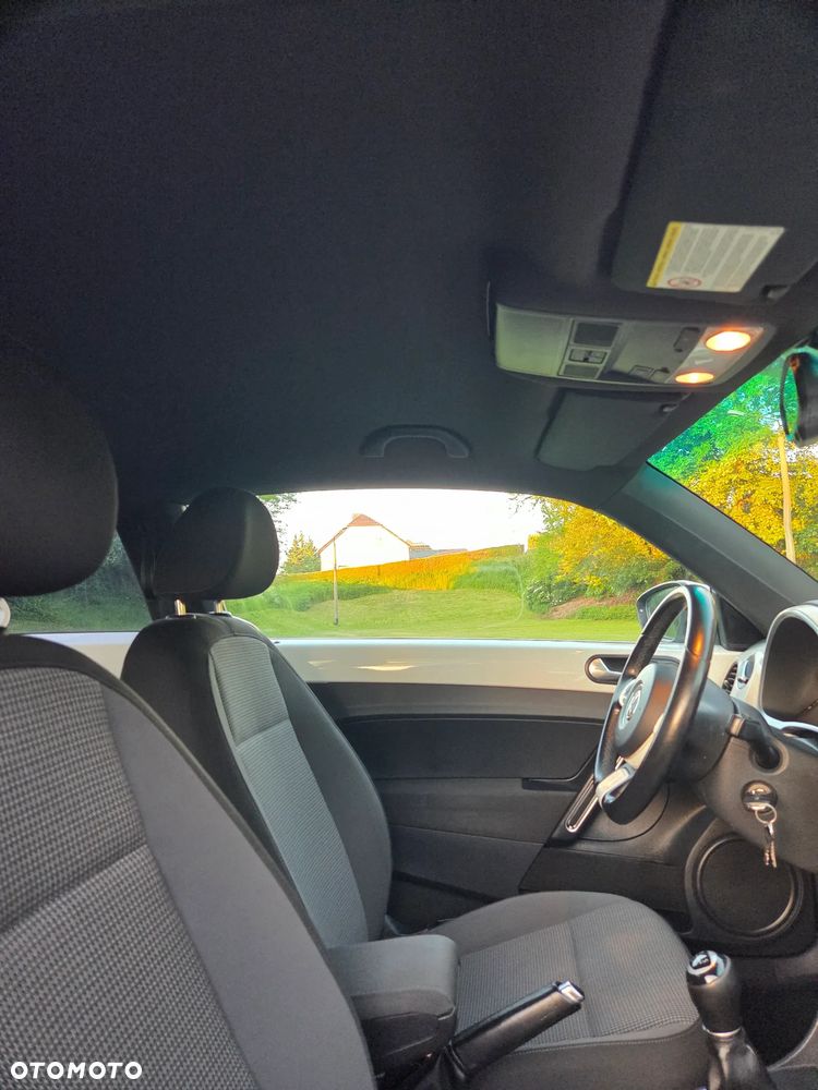 Volkswagen Beetle 1.6 TDI - 11