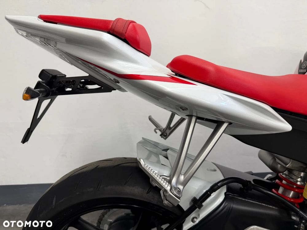 Yamaha R6 - 36
