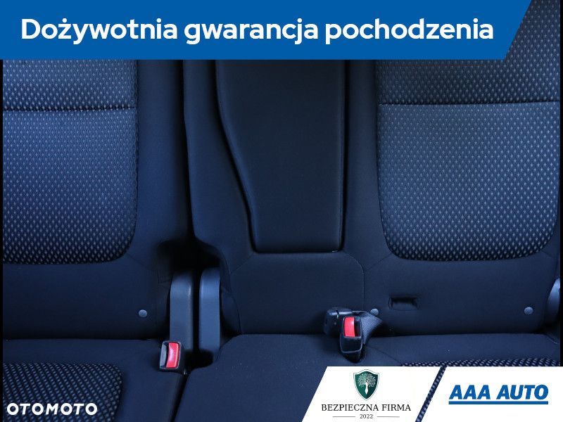 Mitsubishi Outlander - 11