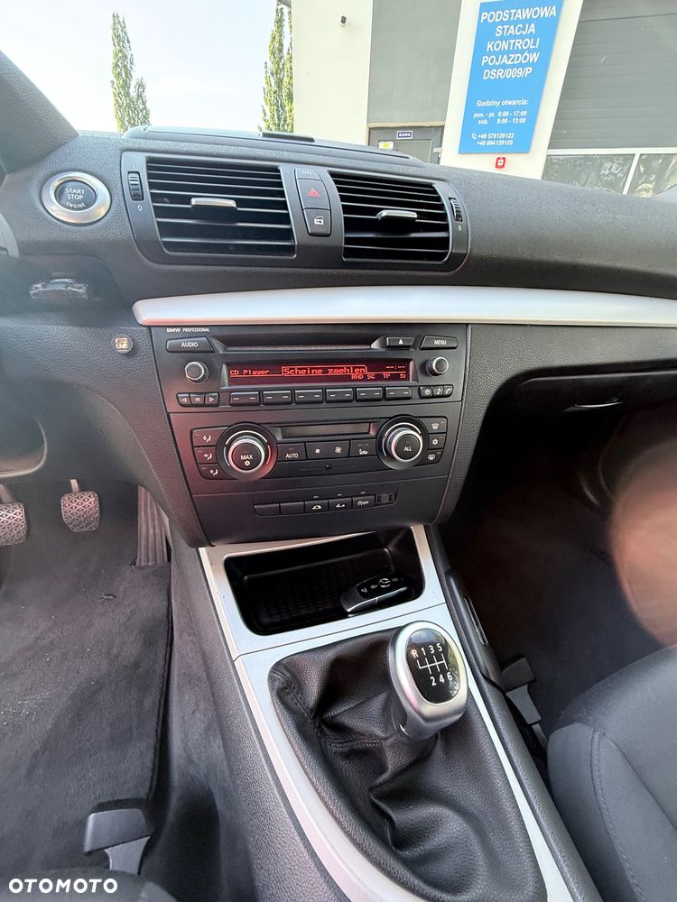 BMW Seria 1 118i - 15