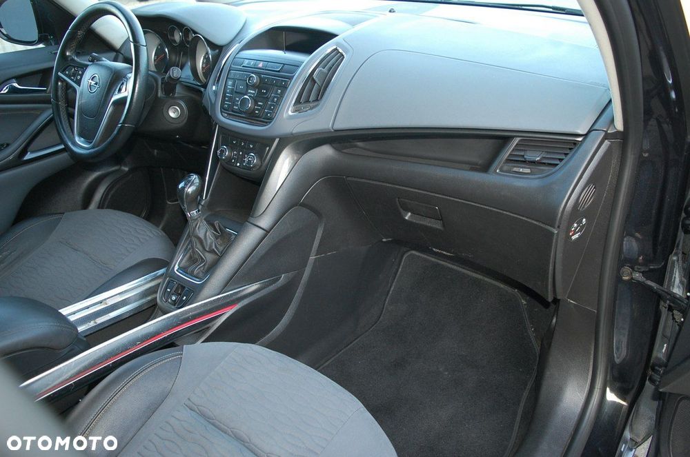 Opel Zafira - 26