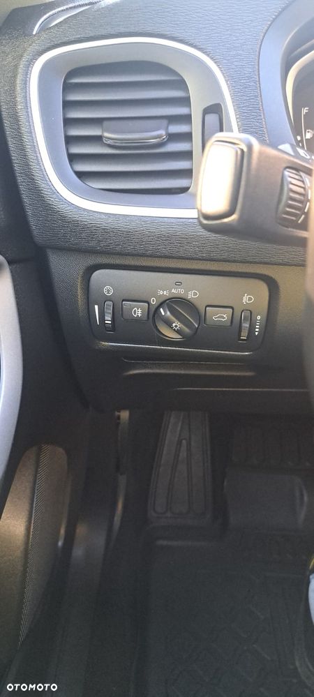 Volvo V40 T3 Drive-E Kinetic - 27