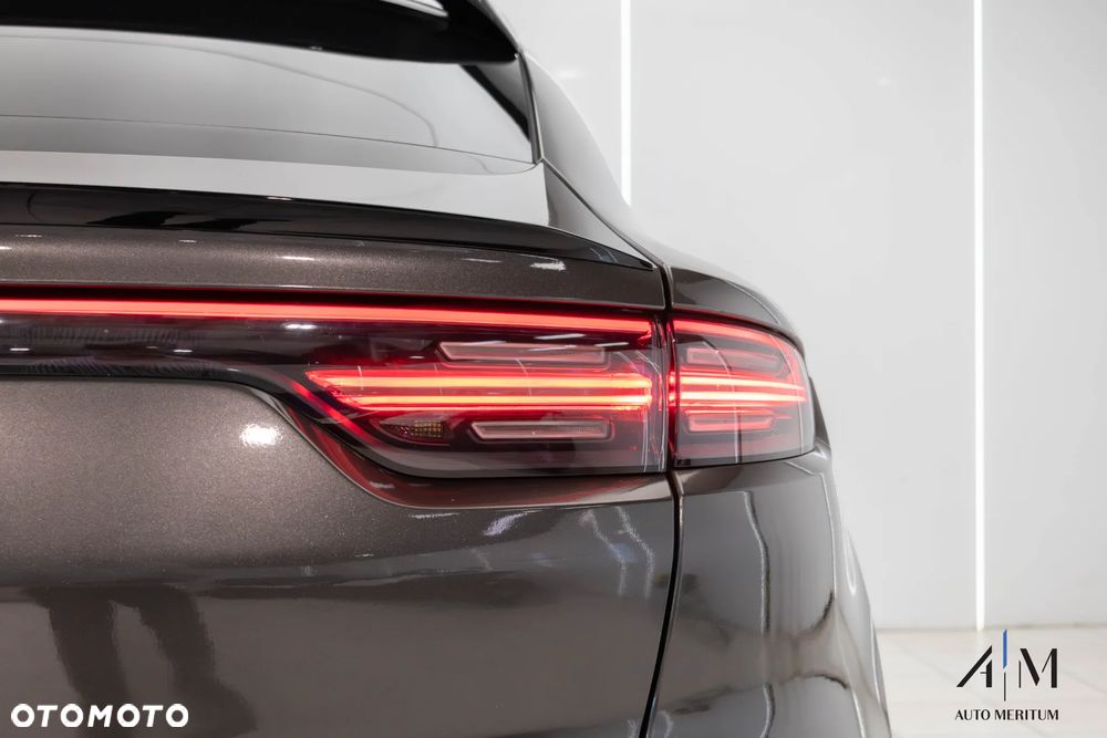Porsche Cayenne Coupe Turbo S E-Hybrid - 7