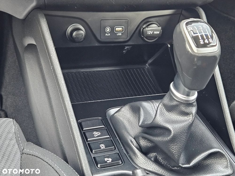 Hyundai Tucson 1.6 GDI BlueDrive Style 2WD - 30