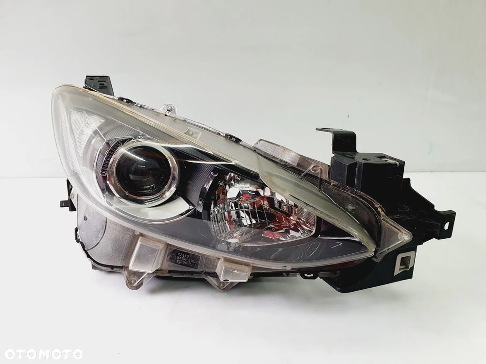 MAZDA 3 III BM 13-17r PRAWA LAMPA PRZÓD SOCZEWKA ZWYKŁA BHR151030