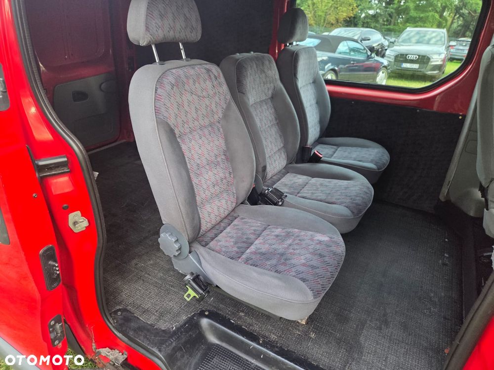 Opel vivaro - 8
