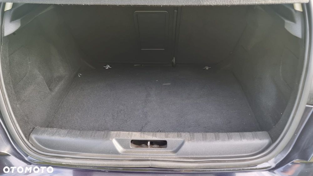 Peugeot 308 1.6 BlueHDi Style S&S - 11