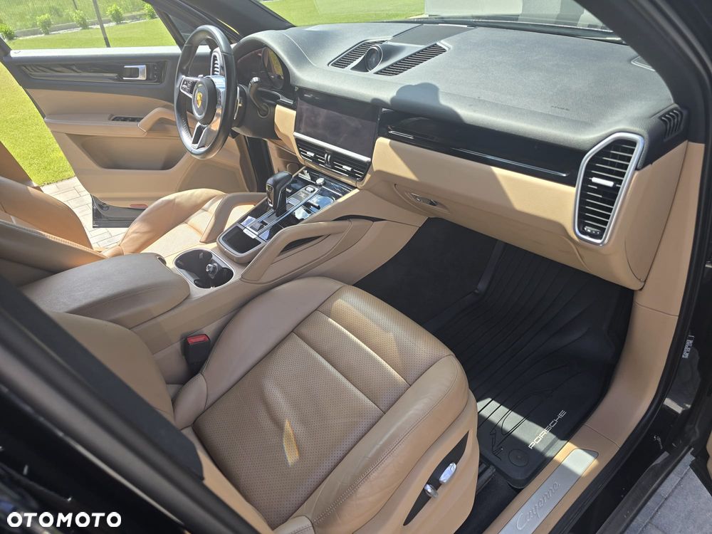 Porsche Cayenne Tiptronic S - 12