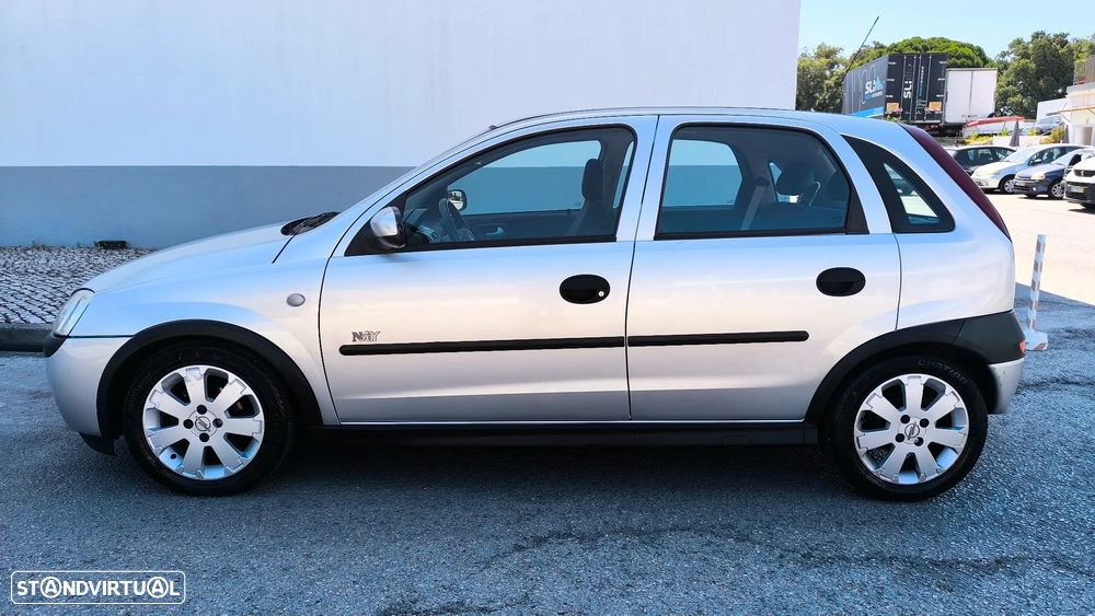 Opel Corsa 1.2 16V N-Joy - 13