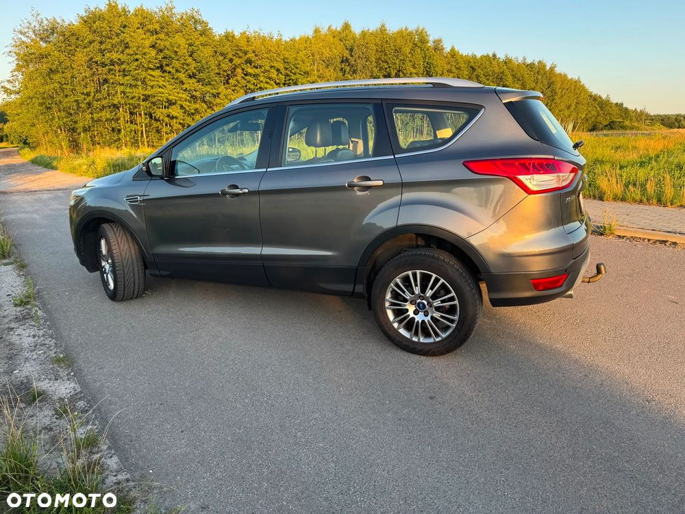 Ford Kuga 2.0 TDCi 4x4 Titanium - 25