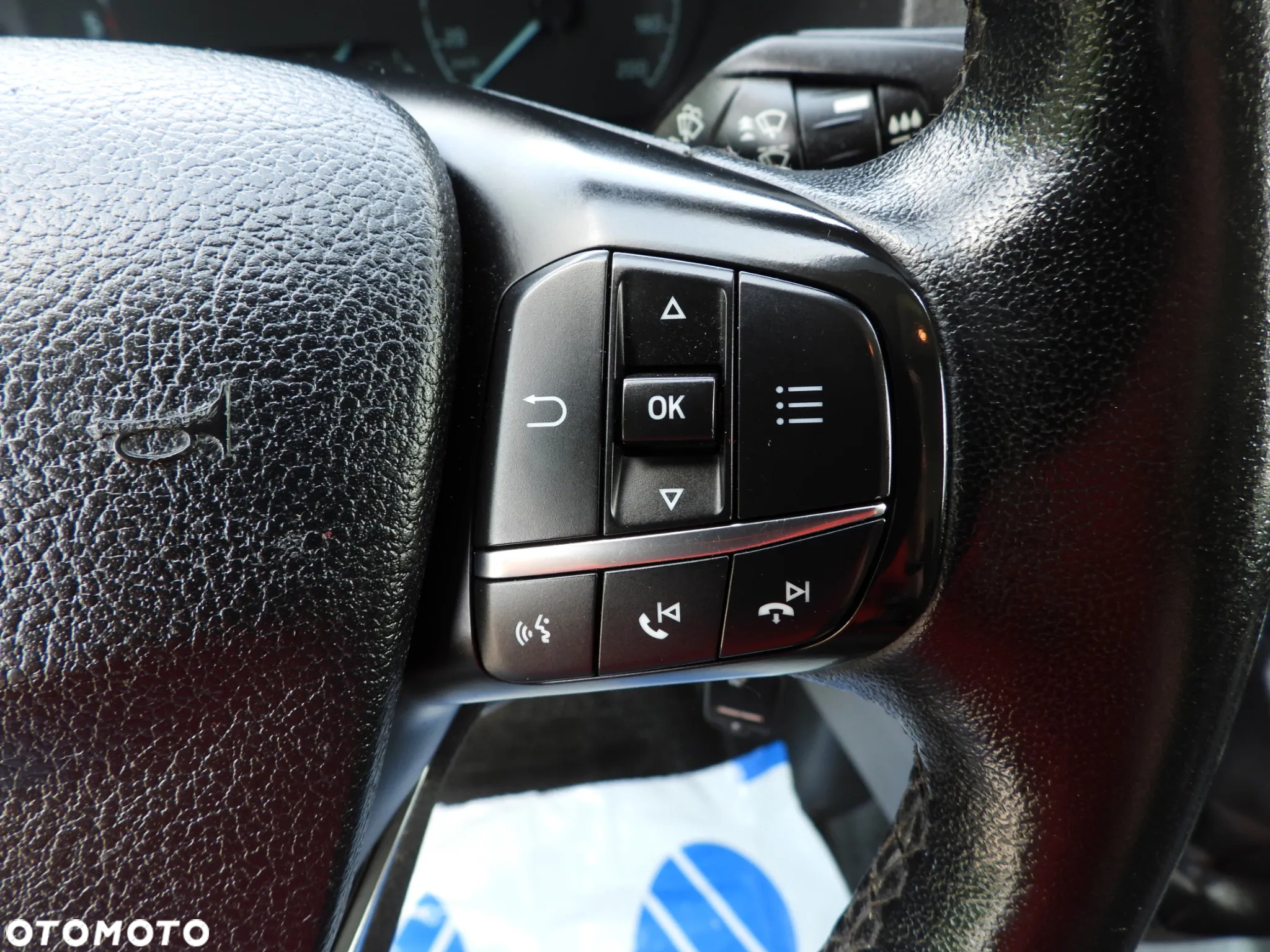 Ford TRANSIT  FURGON TEMPOMAT LEDY KLIMATYZACJA 130KM [ U82455 ] - 30