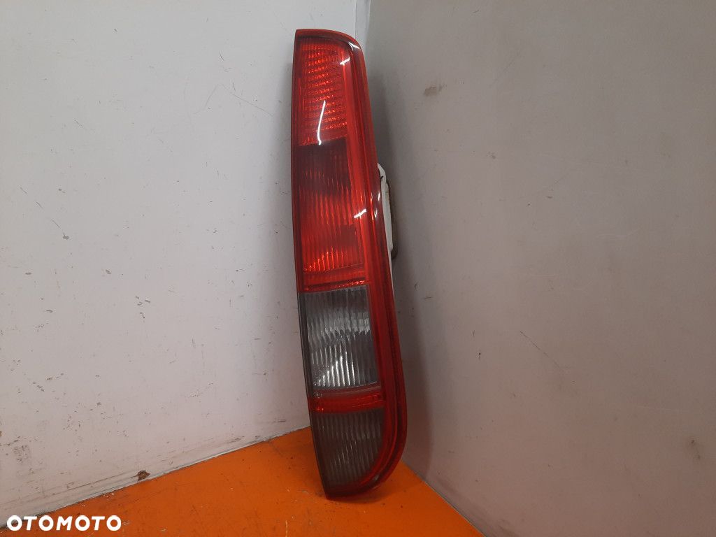 FORD FOCUS MK 2 04-08 LAMPA TYŁ PRAWA ZEWNĘTRZNA 10209 - 1