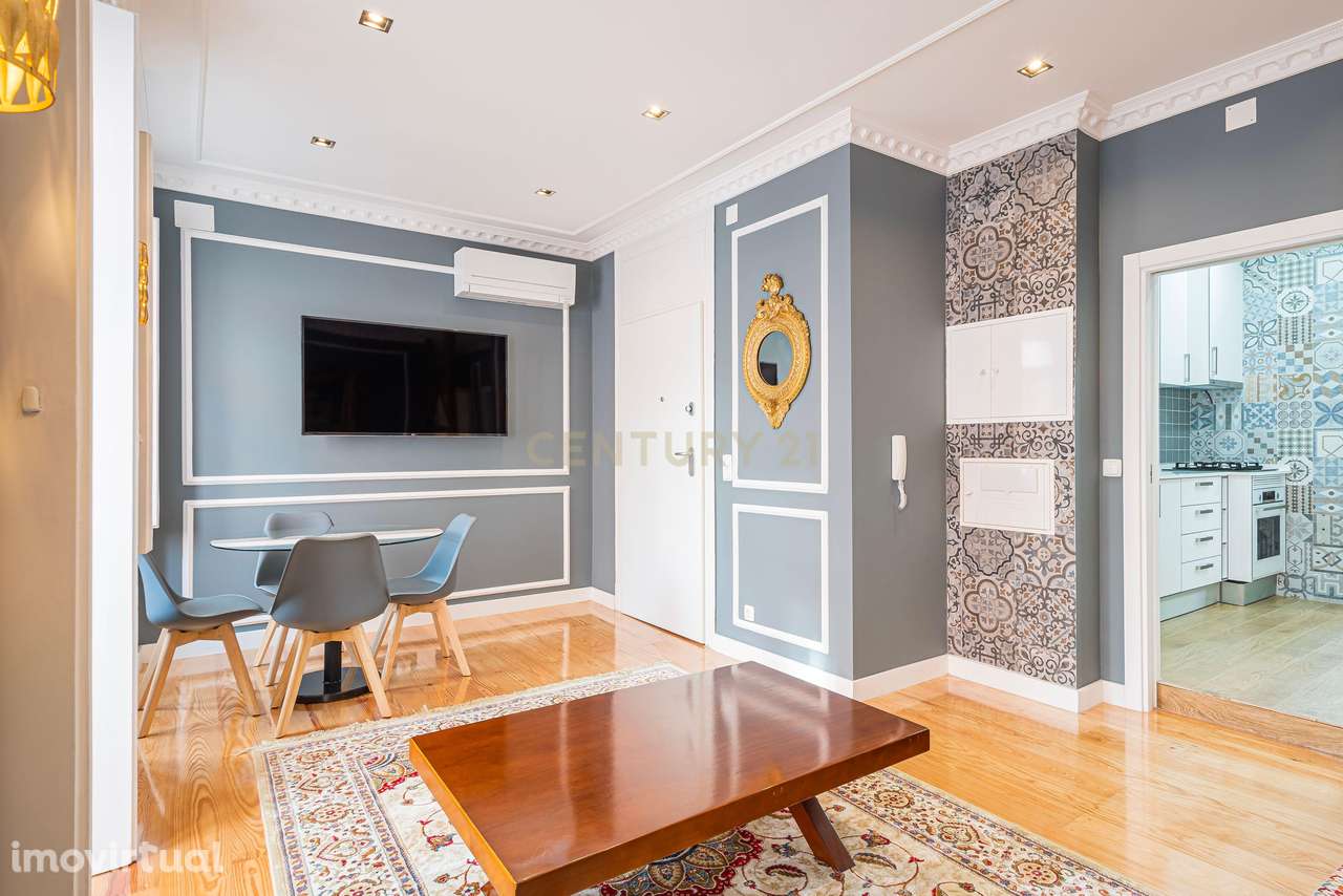 T2 de Charme na Lapa | Mobilado e Equipado | Localização Premium - Grande imagem: 2/15