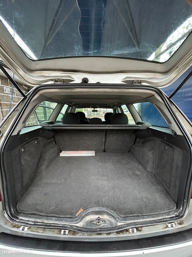 Ford Focus SW 1.8 TDdi Comfort - 15