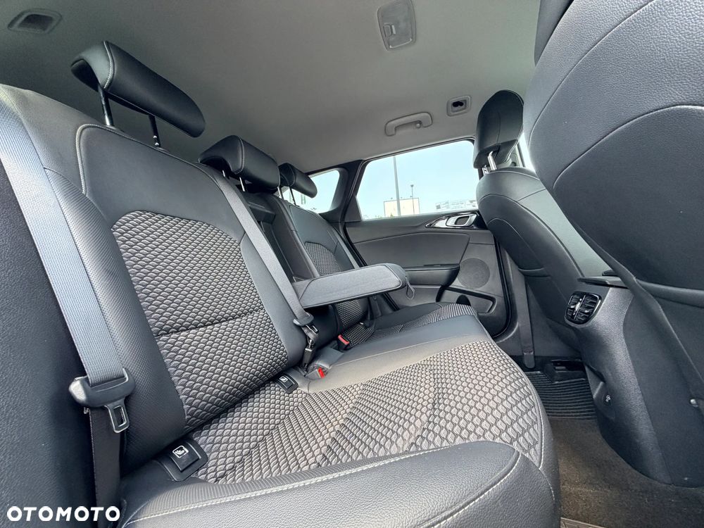 Kia Ceed 1.5 T-GDI Business Line - 15