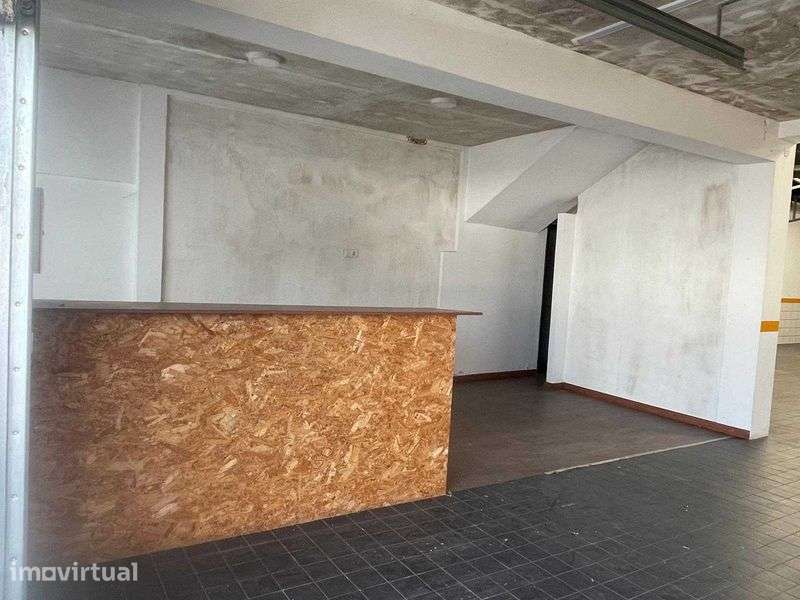 Armazém / Espaço comercial - Grande imagem: 4/11