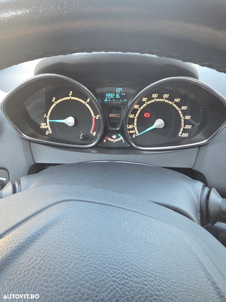 Ford Fiesta 1.5 TDCi Trend - 11