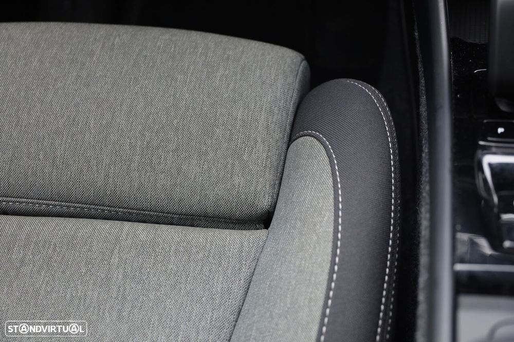 Volvo XC 40 2.0 B3 Plus Dark - 10