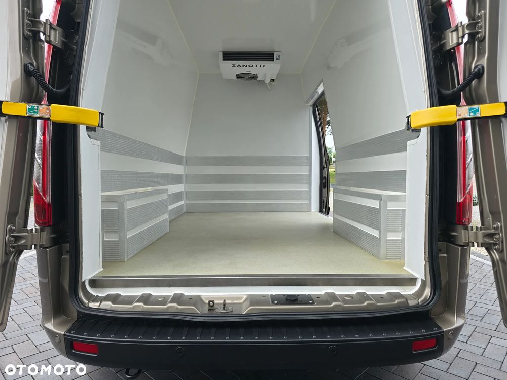 Ford TRANSIT CUSTOM CHŁODNIA +FUNKCJA GRZANIA + PODŁONCZENIE NA POSTOJU 230V  MODEL L2H2 340L-170 AUTOMAT 48 Tyś km SERWIS ASO FORD DO OSTATNIEGO Km SALON POLSKA BOGATA OPCJA WYPOSAŻENIA AUTOMAT KAMERA COFANIA + CZUJNIKI COFANIA LEDY METALIK ASYSTENTY KIEROWCY - 16