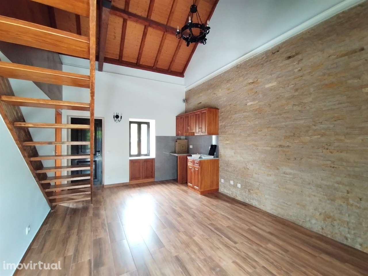 Moradia T1+1 / Terreno / Reguengo do Fétal / Batalha - Grande imagem: 2/12