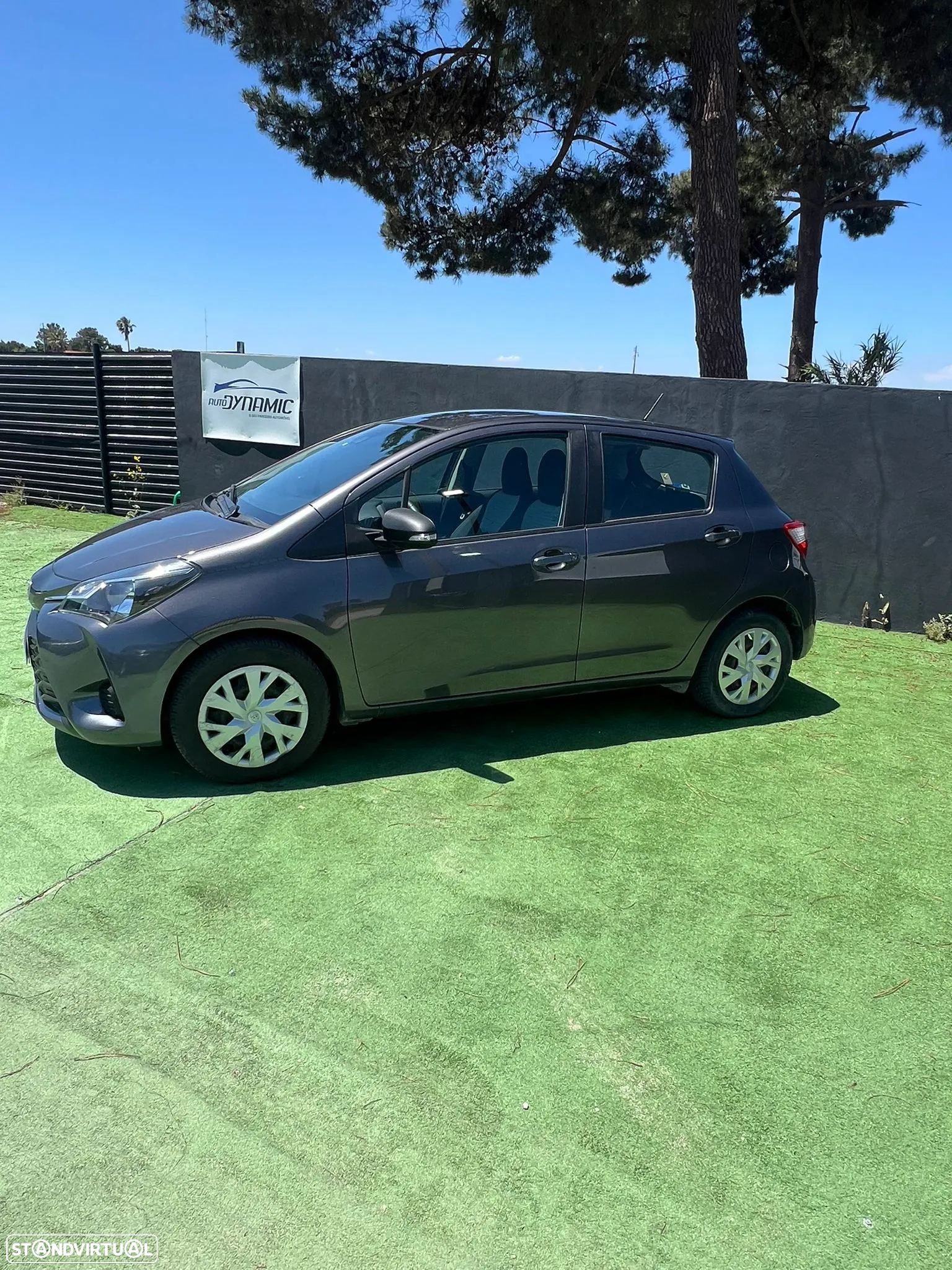 Toyota Yaris - 3