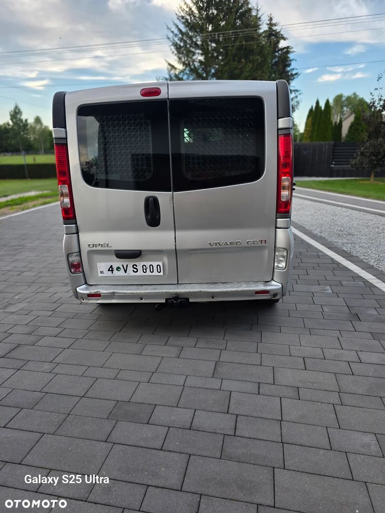 Opel Vivaro - 8