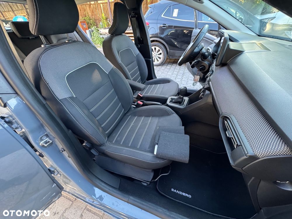 Dacia Sandero - 7