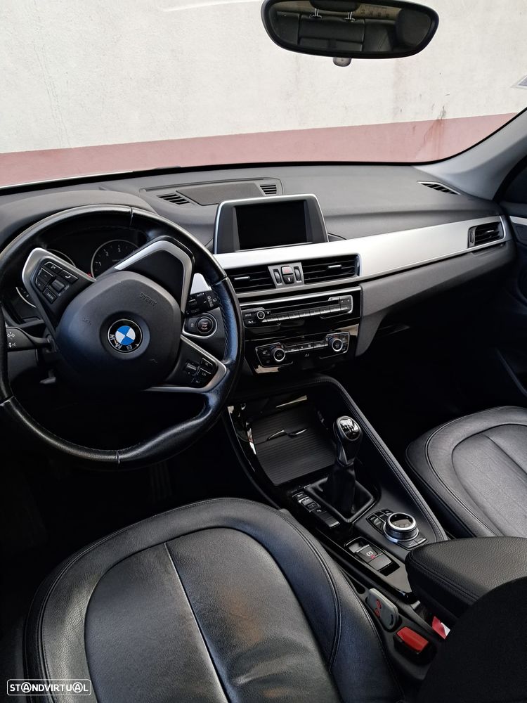 BMW X1 xDrive18d xLine - 8