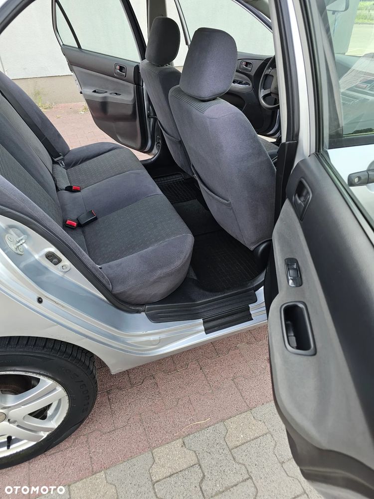 Mitsubishi Lancer 1.6 Comfort - 15