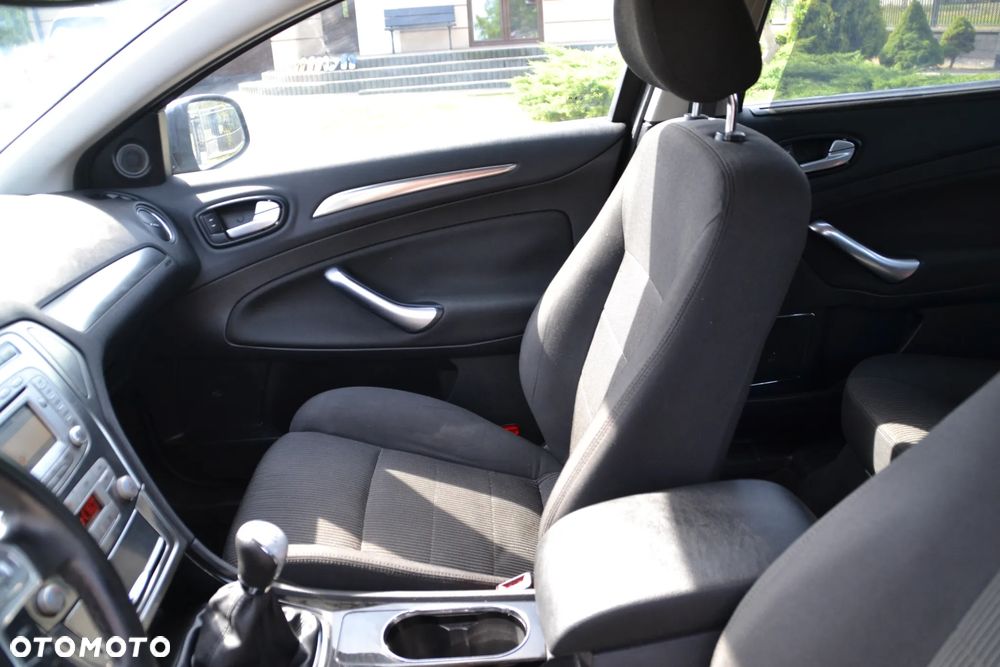 Ford Mondeo 2.0 Viva Titanium - 20