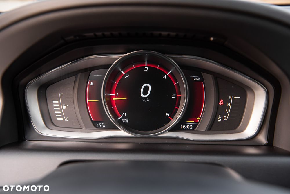 Volvo XC 60 D4 Geartronic Summum - 20