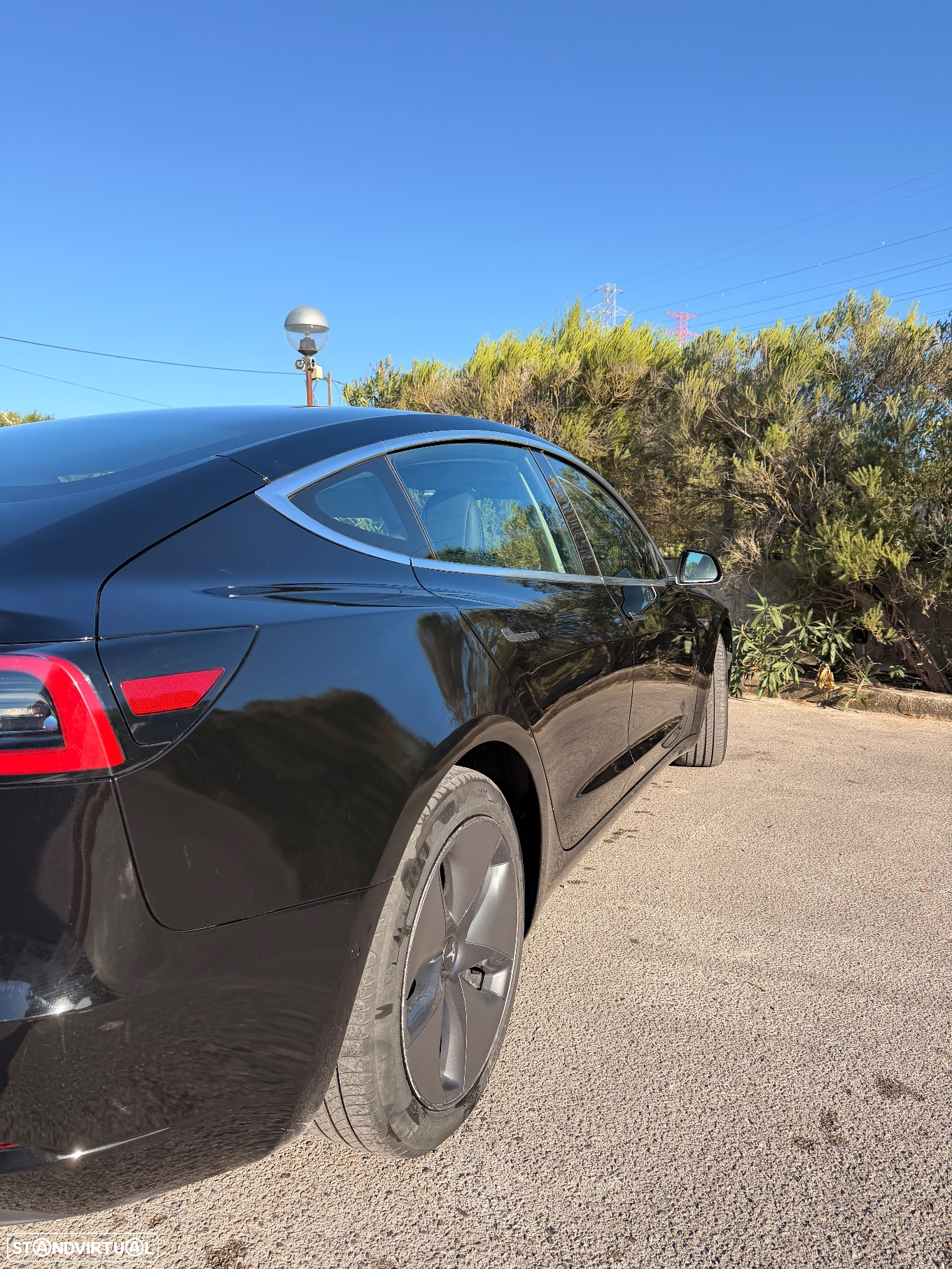 Tesla Model 3 Long-Range Dual Motor AWD - 4