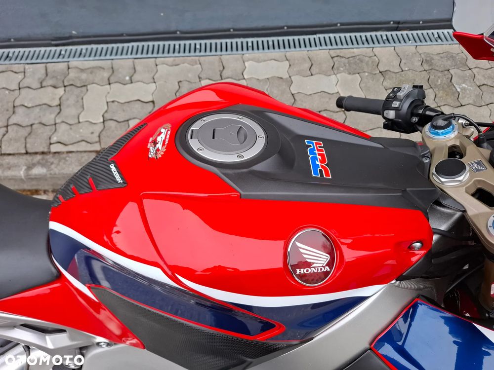 Honda CBR - 28