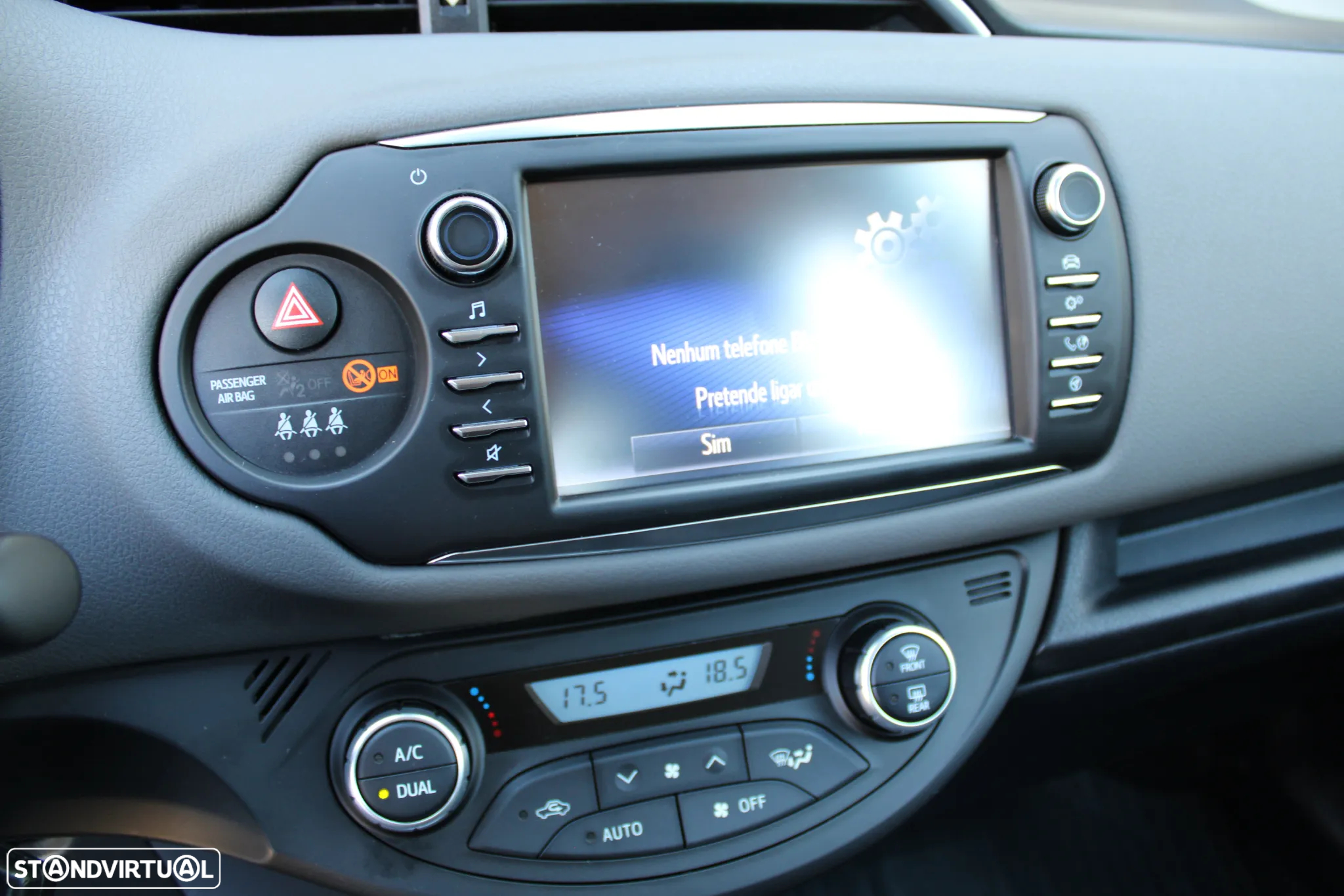 Toyota Yaris 1.5 HSD Comfort+P.Style - 26